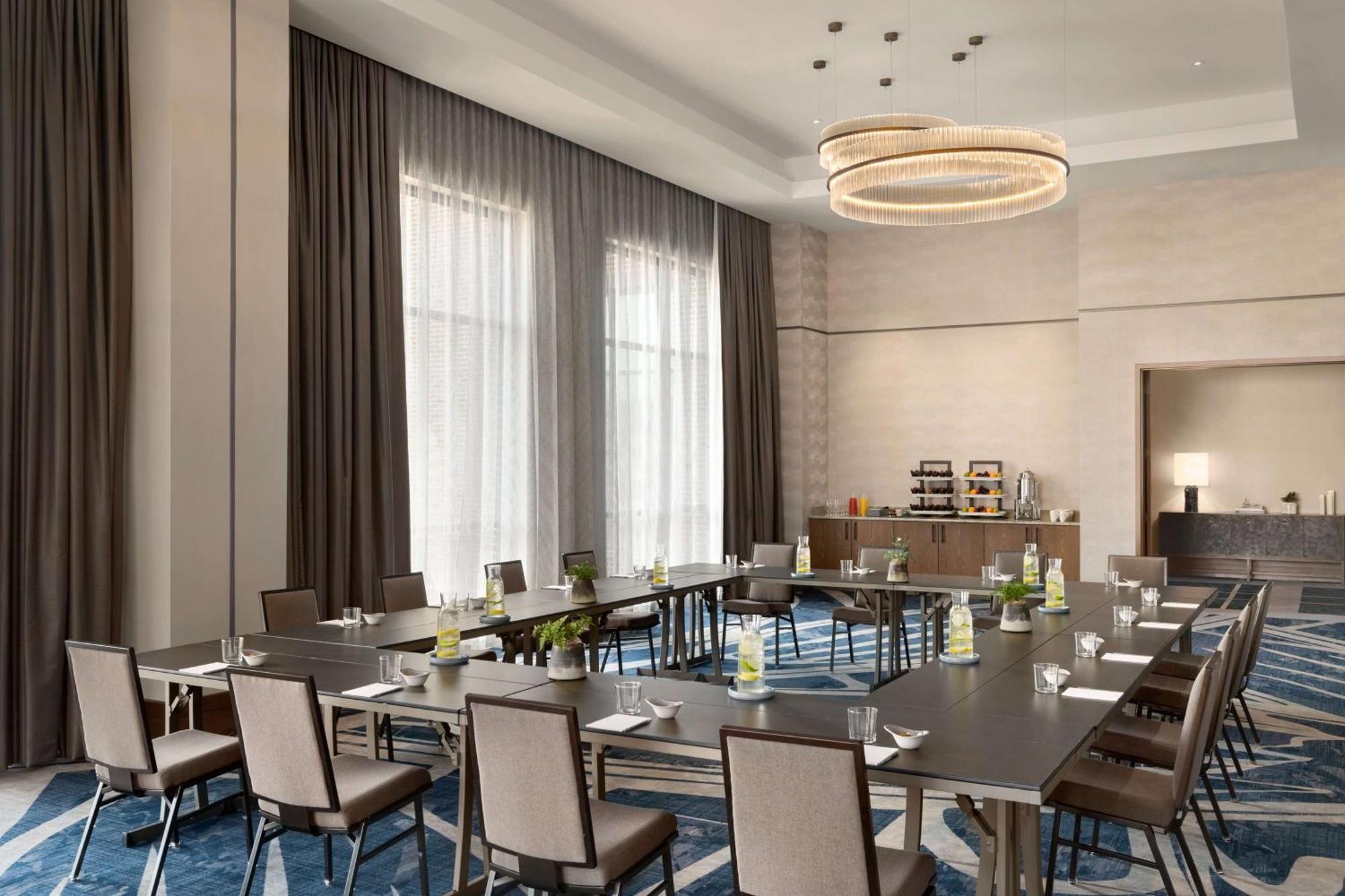 Valley Hotel Homewood Birmingham - Curio Collection By Hilton Экстерьер фото